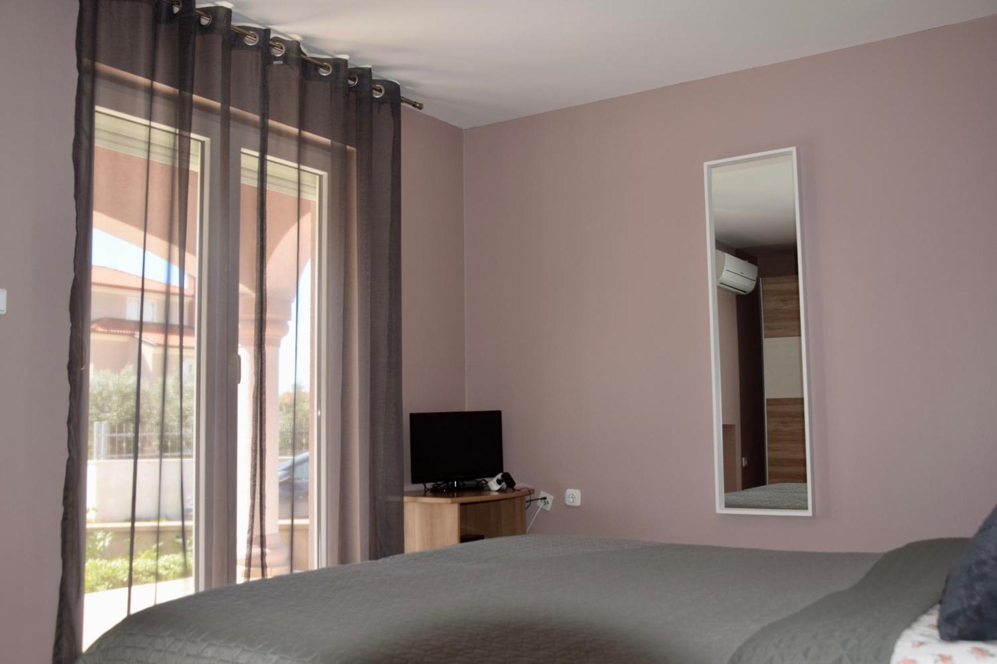 Apartments Vukalovic 2 Медулин Екстериор снимка
